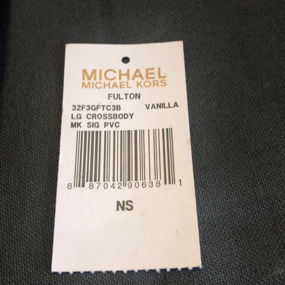 Michael Kors Cross Shoulder Bag - Picture 14 of 15